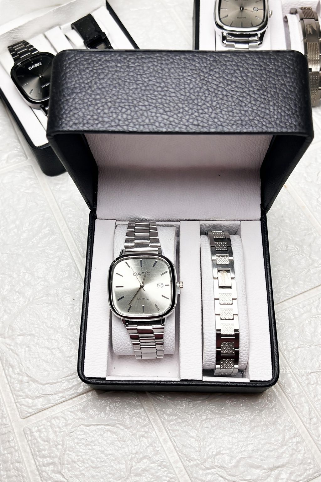 Casio watch set